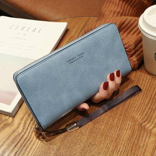 Maude - Vegan Clutch Leather