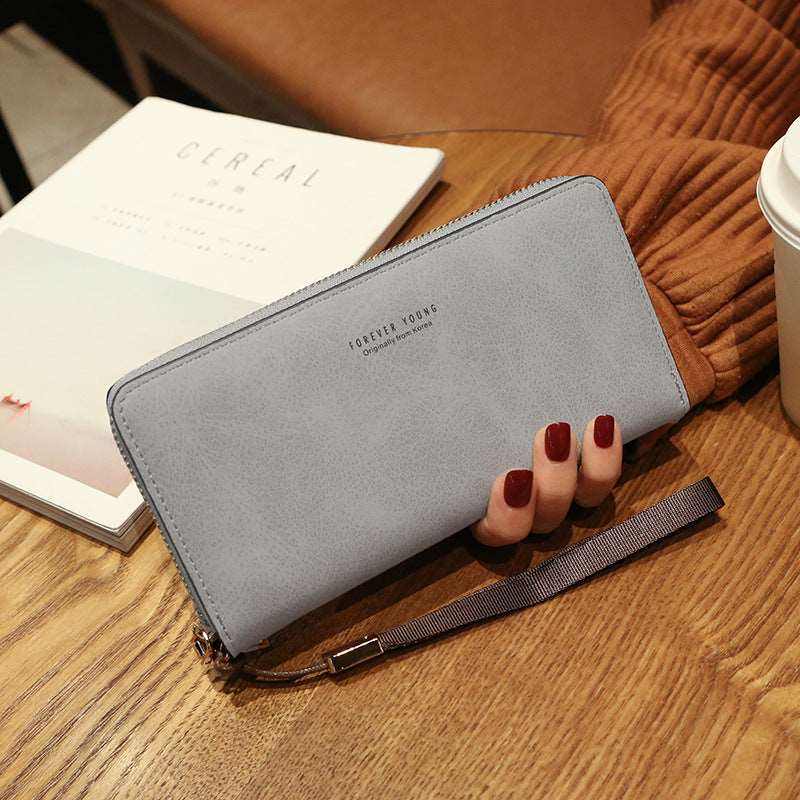 Maude - Vegan Clutch Leather